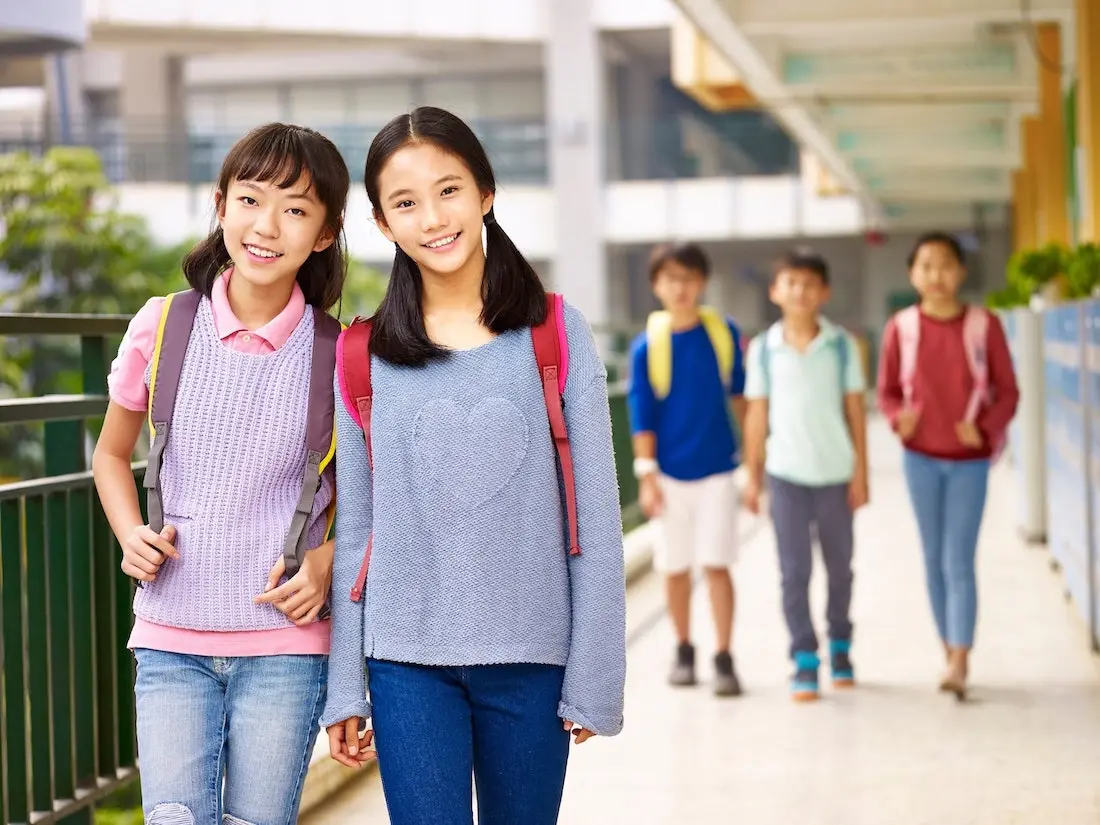 3 Simple tips to help your teen adjust to secondary school life