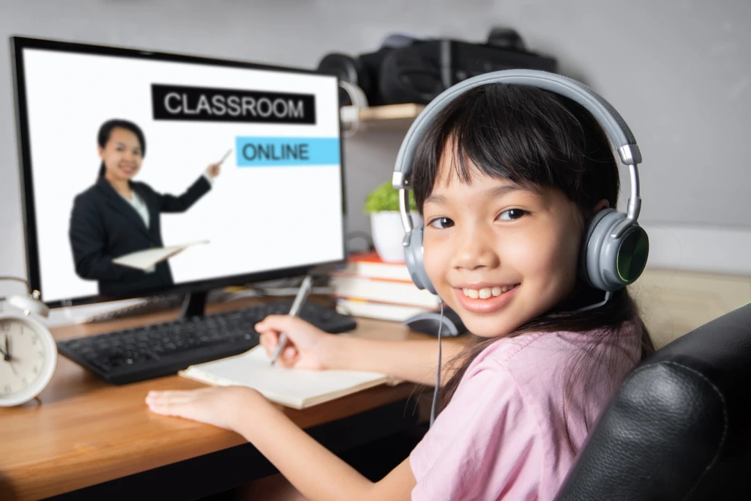 6 Advantages of online learning in a digital classroom
