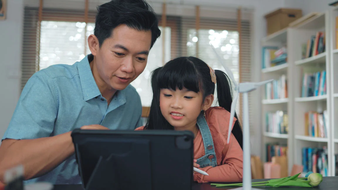 Is Your Child Zoning Out During Online Classes? A Guide for Parents