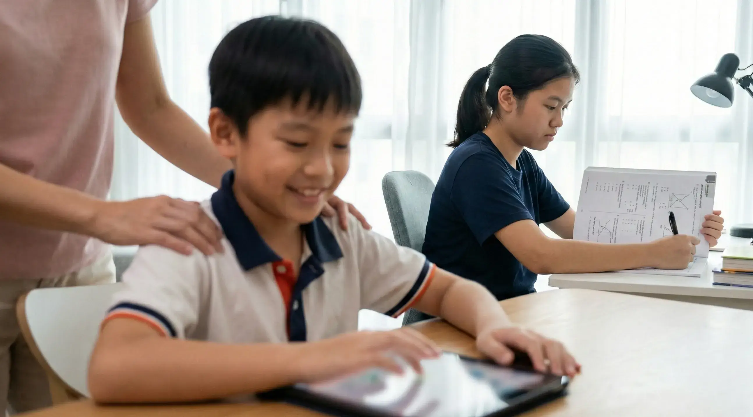 Primary vs. Secondary: How the Best Online Tuition Adapts to Different Learning Stages